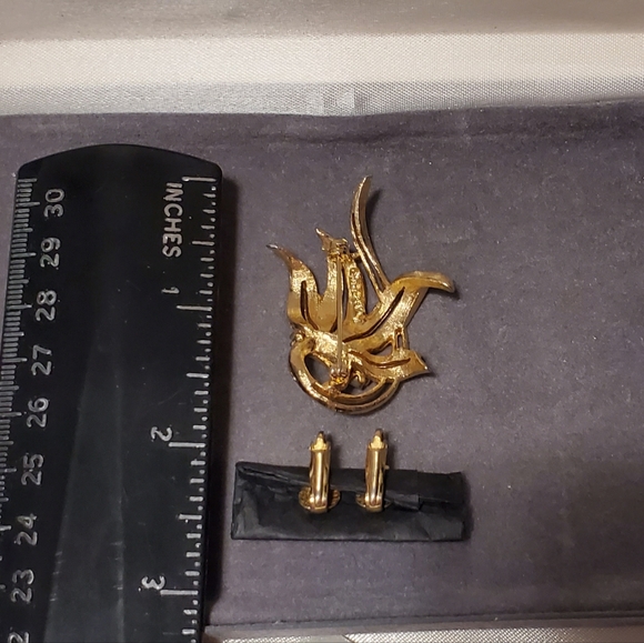 ♥️HOST PIC♥️ Brooch Signed Brooks Pearls ~Vintage Jewelry Set ~ Vintage Earrings - Picture 8 of 9